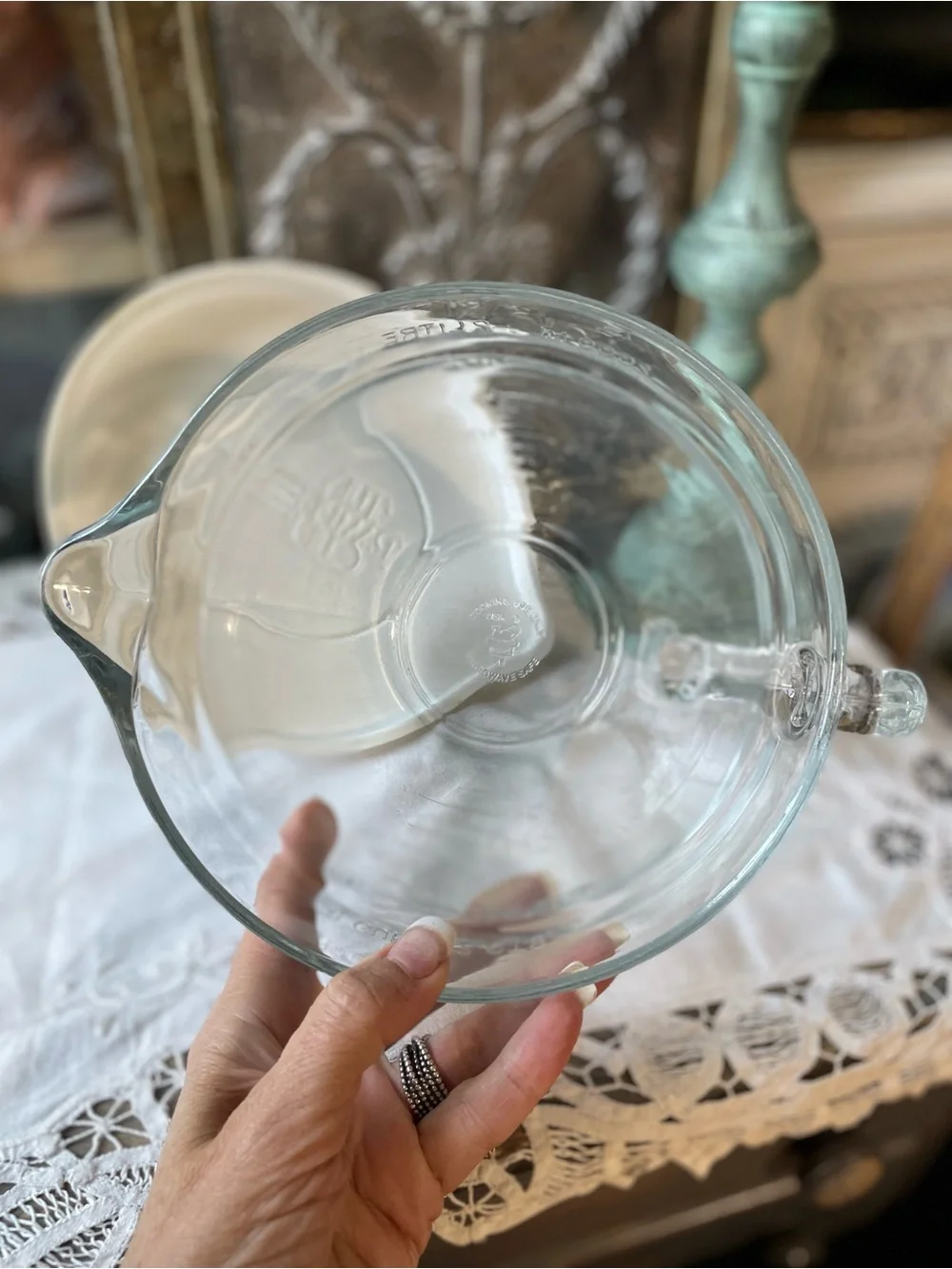 Vintage Pampered chef 8 cup pour spout cover clear glass measuring cup